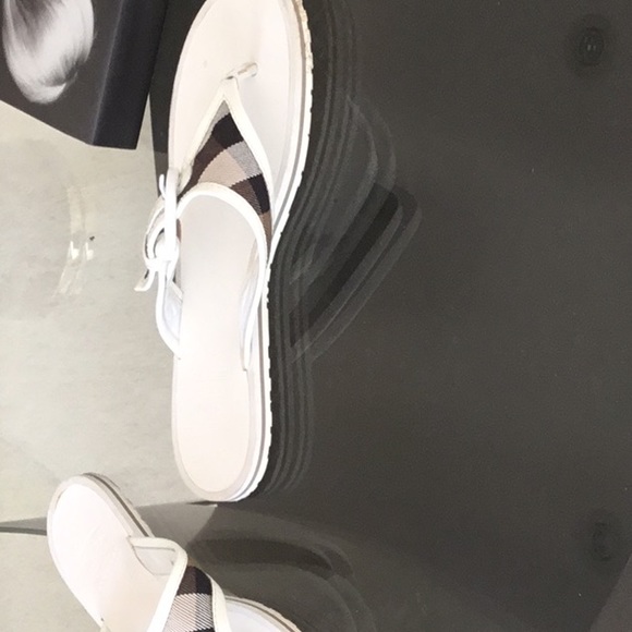Authentic Burberry Sandals - Picture 3 of 4